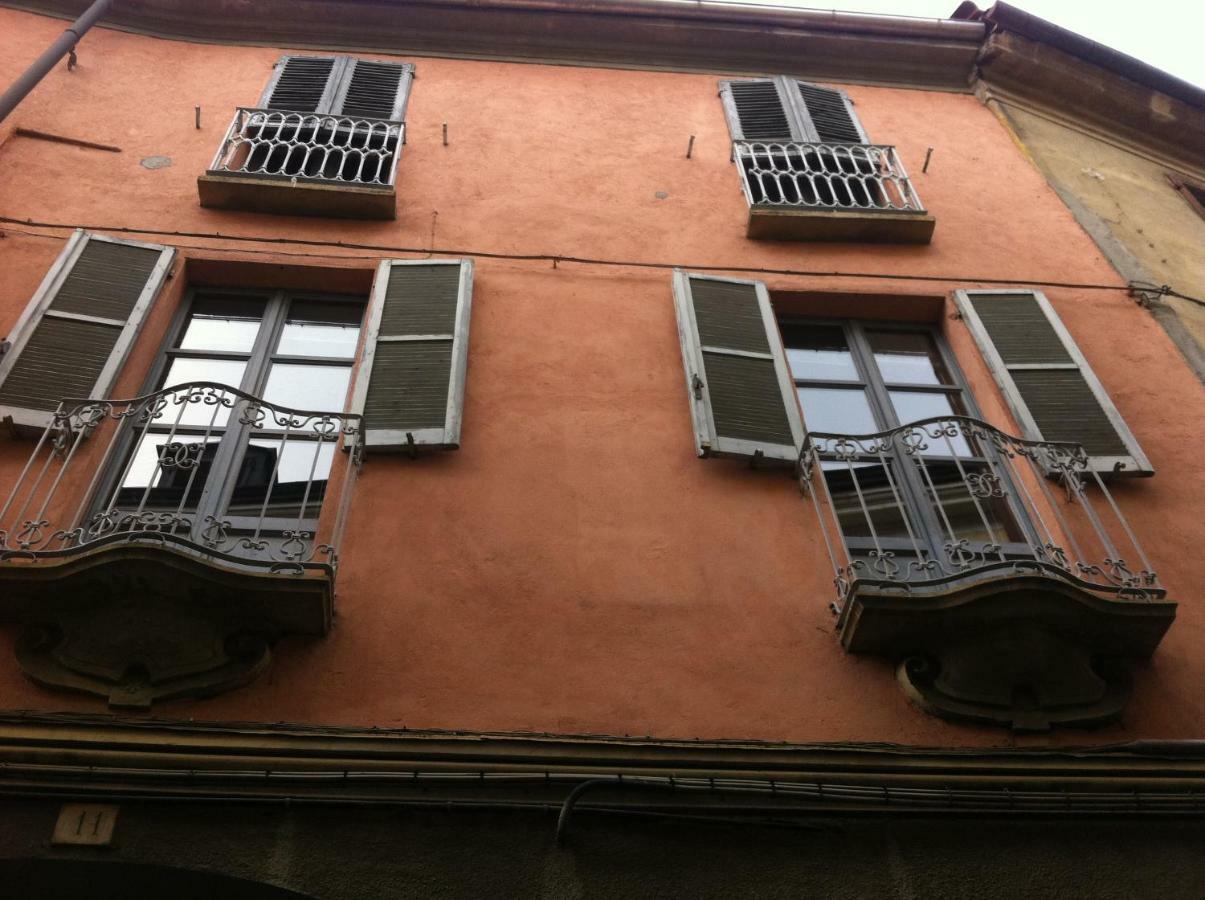 Appartamento In Centro Storico Asti Exterior foto